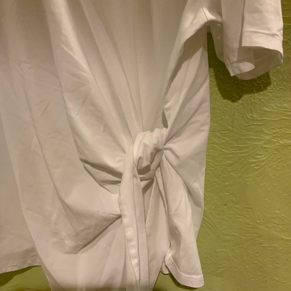 🌸🌸Lands' End Women's Elegant White Tie-Front Tee - Picture 3 of 4